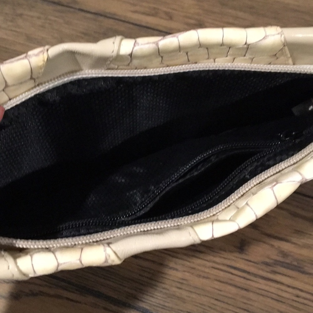 🌹Vintage Leather Clutch - Picture 2 of 3